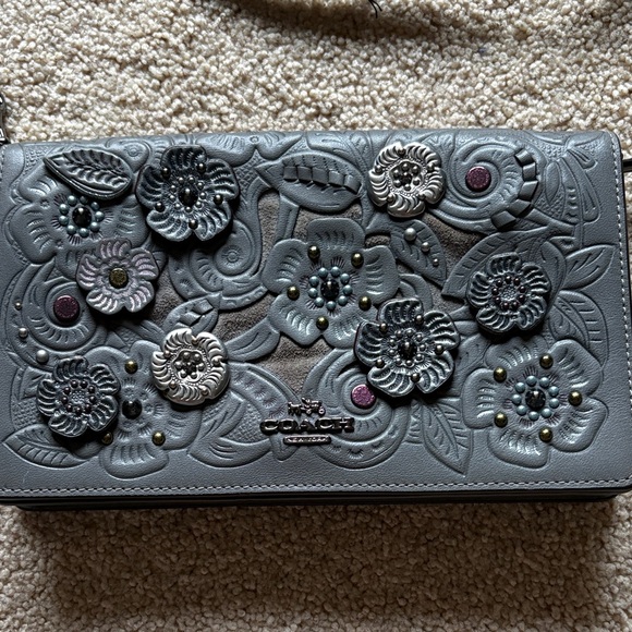 Coach Foldover Crossbody Clutch with Metal Tea Rose Tooling - Picture 2 of 13
